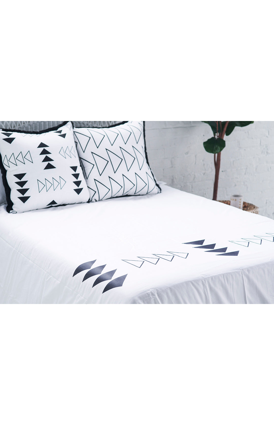 Asiniikaa: Niish - King Size Duvet + Shams