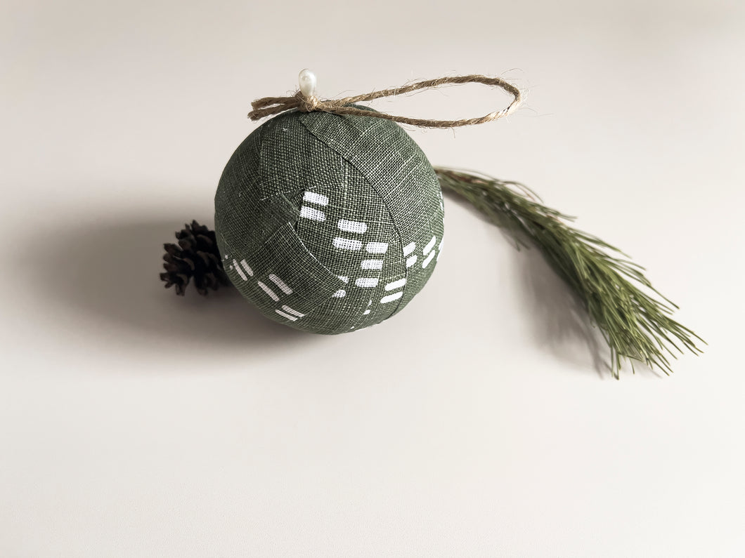 Holiday Linen Ornaments - Niizh Boreal
