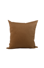 Load image into Gallery viewer, Niswi Pillow in white/tobacco
